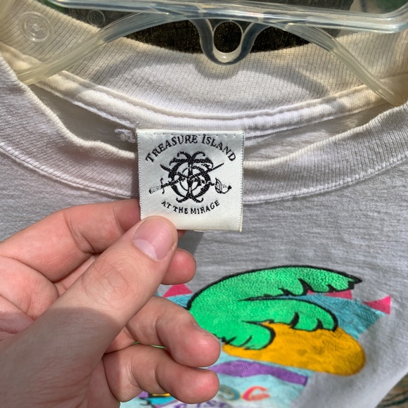 Vintage 1996 Treasure Island Shirt Size Small Las Vegas 90's White Destination - Picture 2 of 3